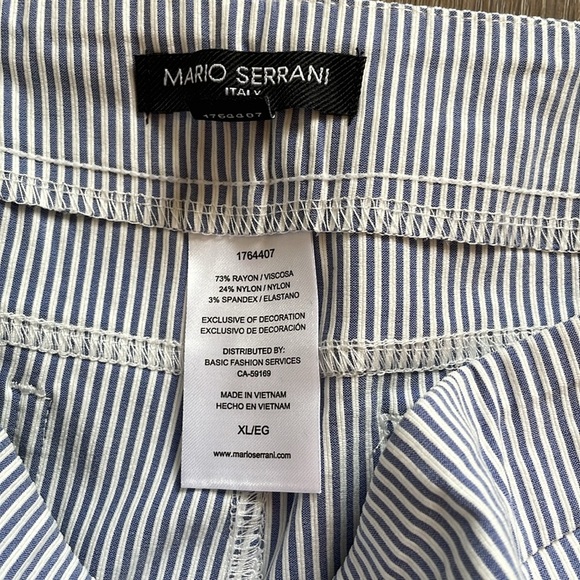 Mario Serrani Blue and White Ankle Cropped Pants - Picture 2 of 4